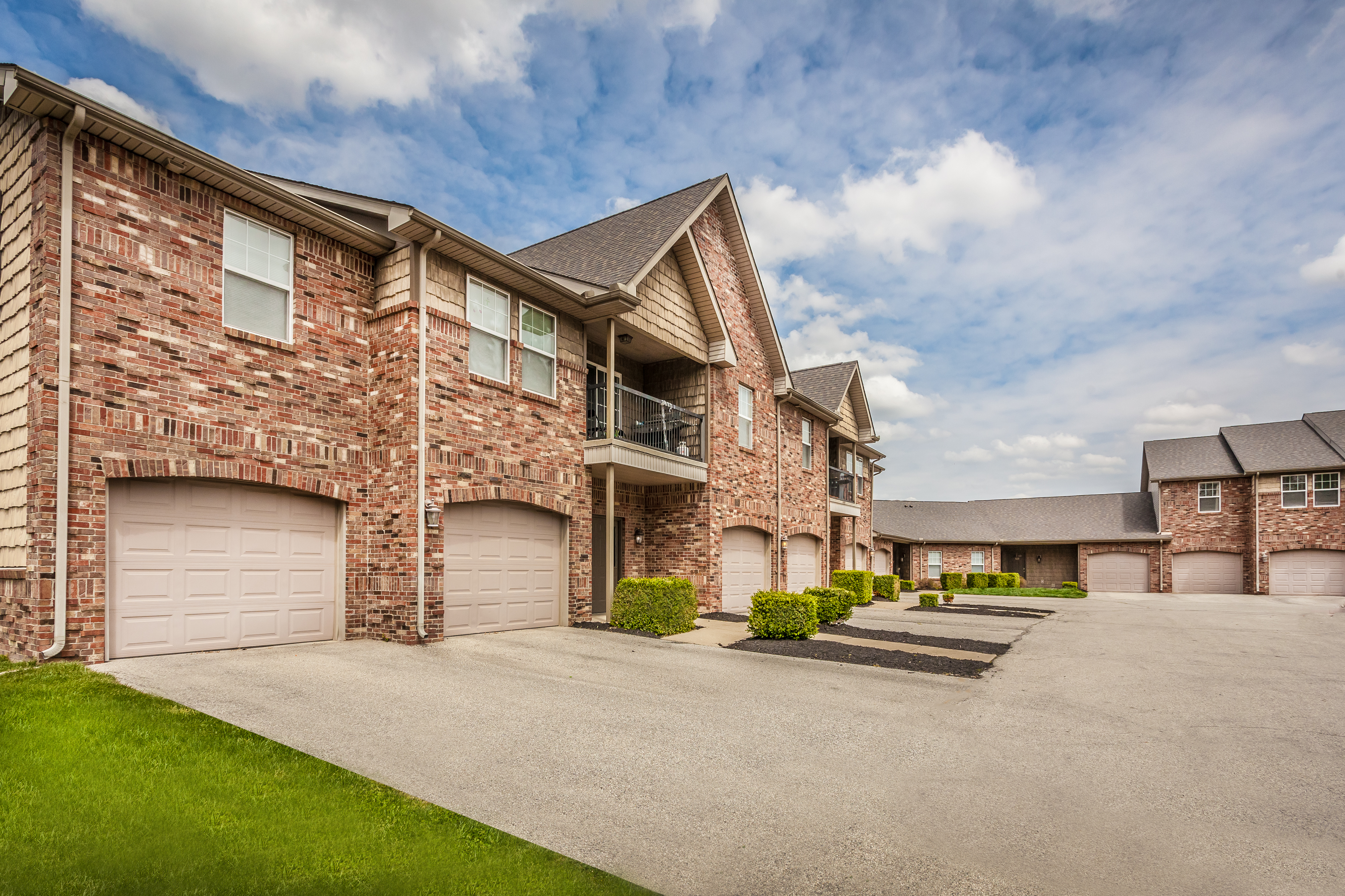 Cobblestone Crossings The Multifamily Advisory Group at Cushman